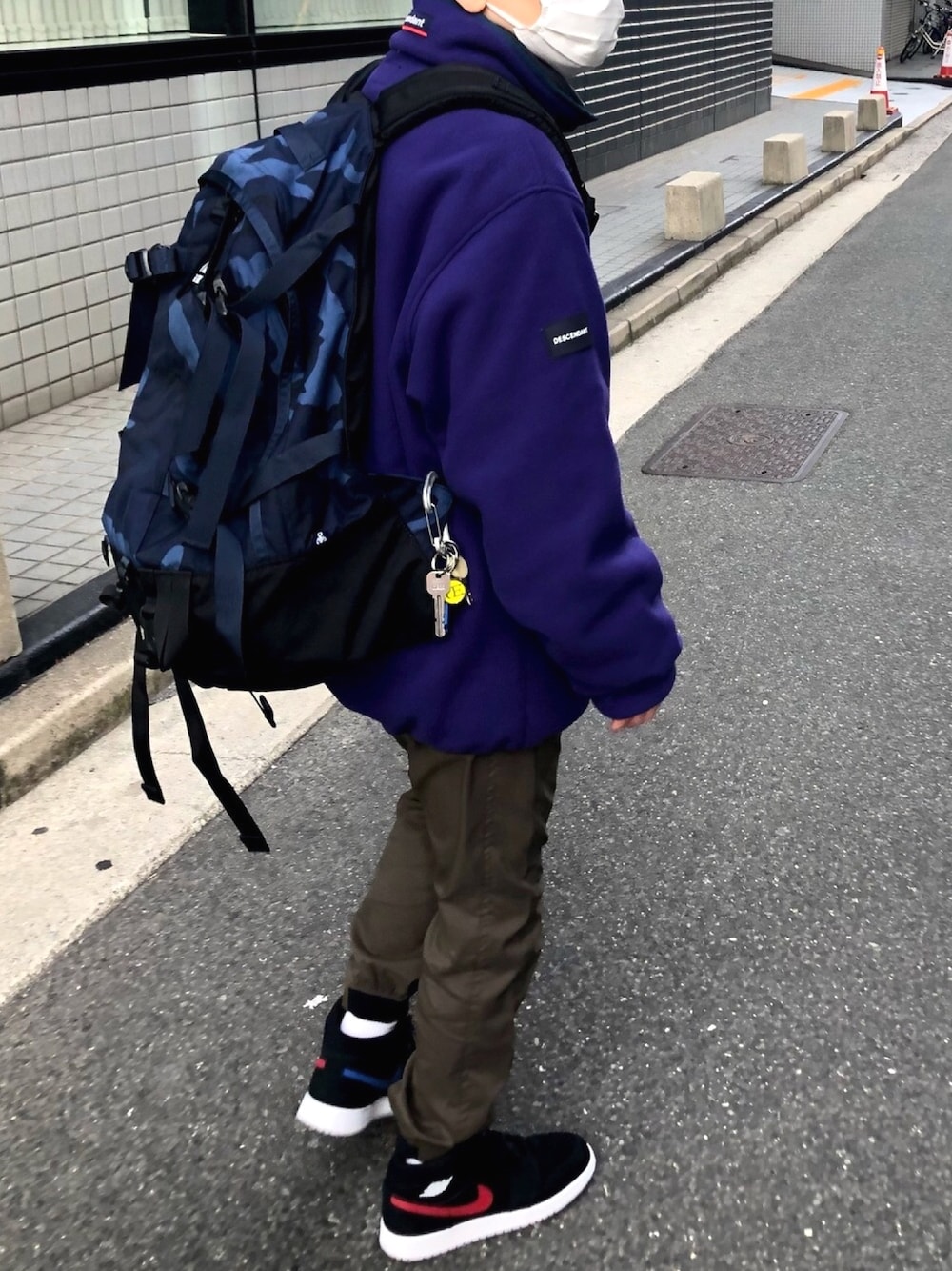 「descendant、Gregory、wtaps、AIR JORDAN」｜「DESCENDANTのアイテム（その他アウター、パープル系）」を使った、0309さん（レディース・155cm）の冬コーディネートの1枚目の写真