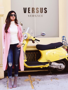 「fashionblogger」｜「アイテム（ジャケット/アウター）」を使った、Ayesha Sidさん（レディース・173cm）の春コーディネート