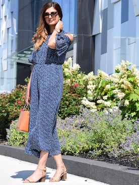「ALDO（アルド）のアイテム（サンダル）」を使った、Ayesha Sidさん（レディース・173cm）の夏コーディネート
