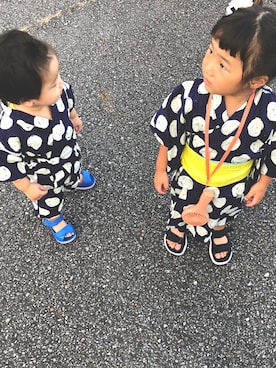 「楽天のアイテム（水着/着物・浴衣、ブルー系）」を使った、スボンシポプさん（キッズ）の秋コーディネート