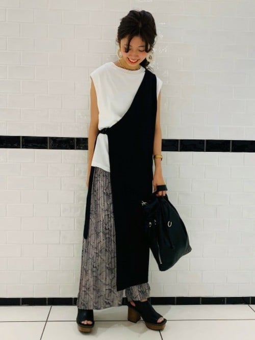 JS天神ソラリアプラザ店STAFFさんのコーディネート