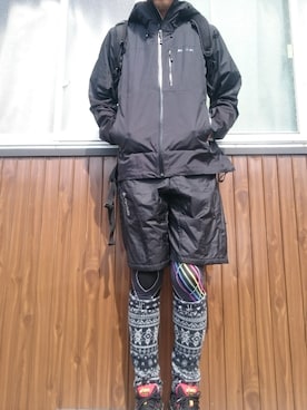 「ランニングスタイル」｜「アイテム（マウンテンパーカー）」を使った、така＠さん（メンズ・178cm）の春コーディネート
