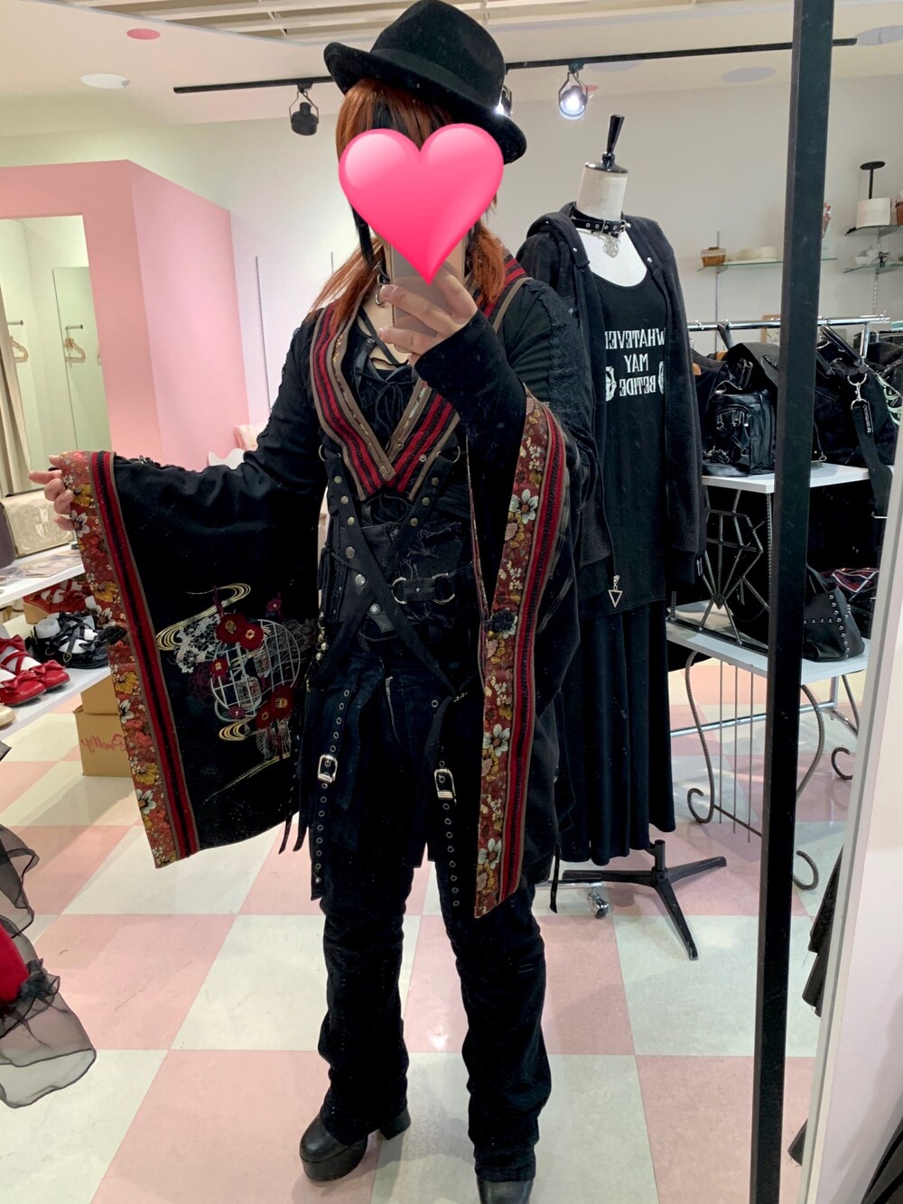 「和柄、パンク」｜「Ozz Onのアイテム（ファッション雑貨、ブラック系）」を使った、さくやさん（レディース・155cm）の秋コーディネートの1枚目の写真