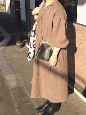 「nest Robe（ネストローブ）のアイテム（シャツワンピース、ベージュ系）」を使った、Hanuruさん（レディース・156cm）の秋コーディネート