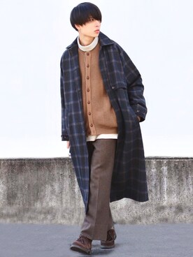 「CASPER JOHN（キャスパージョン）のアイテム（ステンカラーコート）」を使った、ろむしさん（メンズ・174cm）の冬コーディネート