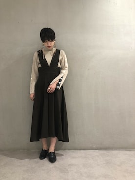 「STUDIOUS（ステュディオス）のアイテム（ジャンパースカート）」を使った、Ohashi Erikaさん（レディース・167cm）の夏コーディネート