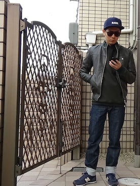 「G-STAR RAW（ジースターロゥ）のアイテム（ライダースジャケット）」を使った、Dj MushRoomさん（メンズ・170cm）の冬コーディネート