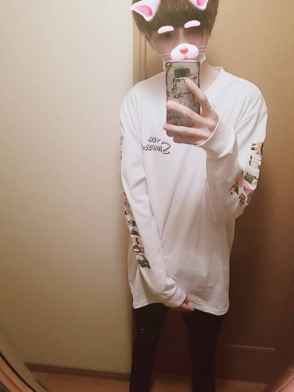 「長袖シャツ、シンプル、オトナカジュアル」｜「H&Mのアイテム（Tシャツ/カットソー、ホワイト系）」を使った、よこよこさん（メンズ・183cm）の夏コーディネートの1枚目の写真