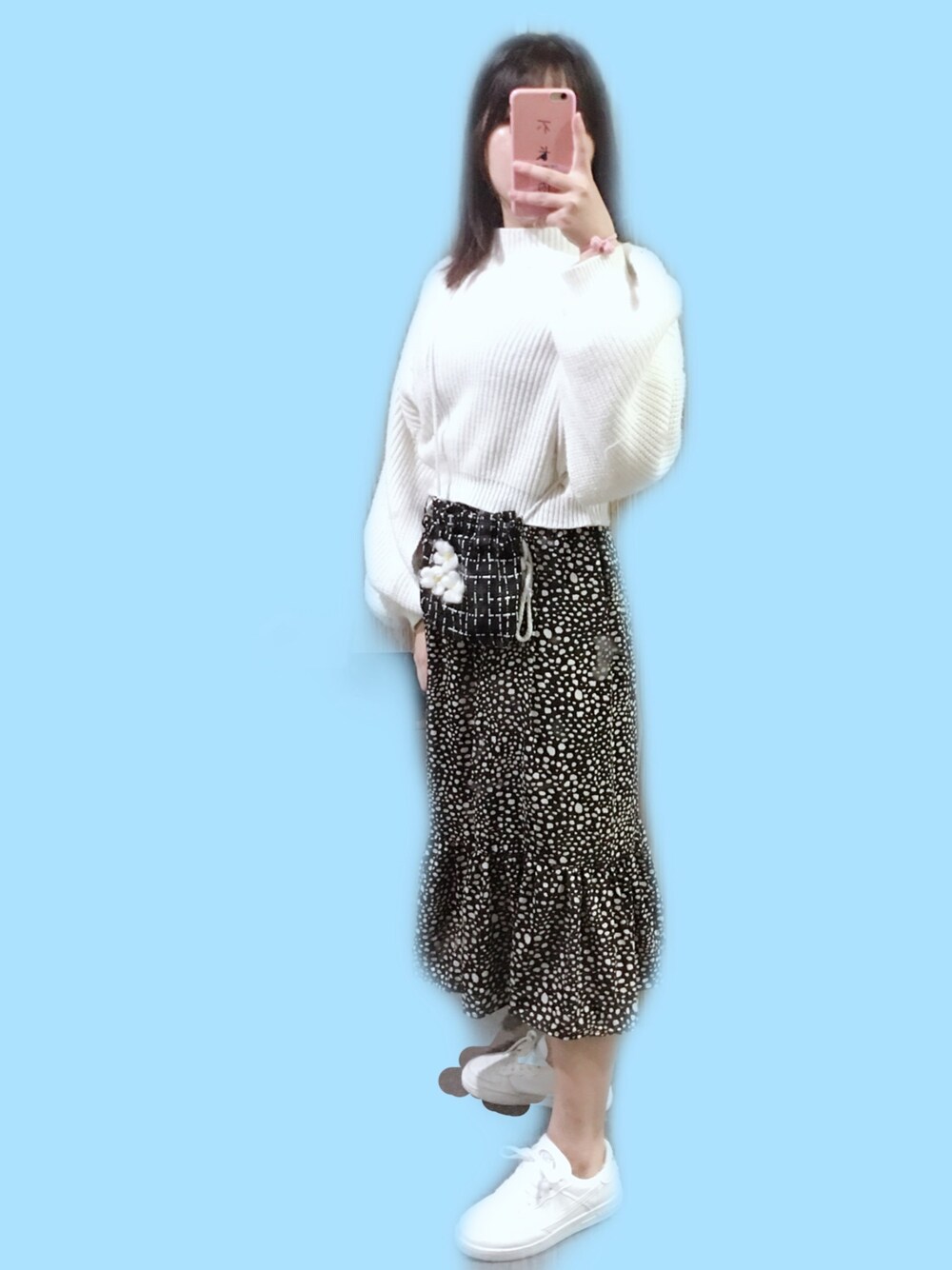 「白色毛衣のアイテム（その他トップス、ホワイト系）」を使った、a火星浪人さん（メンズ・160cm）の秋コーディネートの1枚目の写真