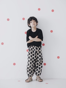 「OSHKOSH（オシュコシュ）のアイテム（シューズ）」を使った、嗒嗒-刘涵禹さん（キッズ・120cm）の夏コーディネート