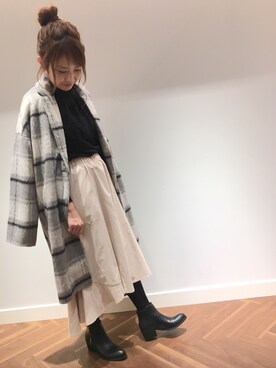 「natural couture（ナチュラルクチュール）のNEOイレヘムスカート（スカート、ベージュ系）」を使った、natuoodakaさん（レディース）の冬コーディネート
