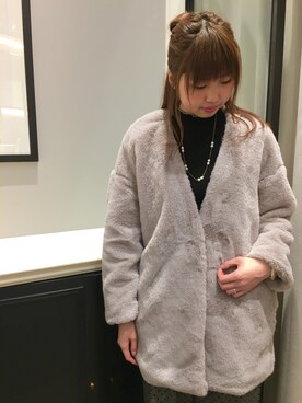 「natural couture（ナチュラルクチュール）のフェイクファーVネックコート（その他アウター、ベージュ系）」を使った、natuoodakaさん（レディース）の冬コーディネート