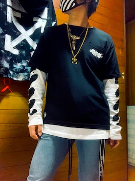 「off white（オフホワイト）のアイテム（ネックレス）」を使った、💿ΣAS∀さん（メンズ・165cm）の春コーディネート