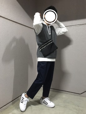 「SEVENDAYS=SUNDAY（セブンデイズサンデイ）のアイテム（パーカー）」を使った、西鼠さん（メンズ・161cm）の春コーディネート