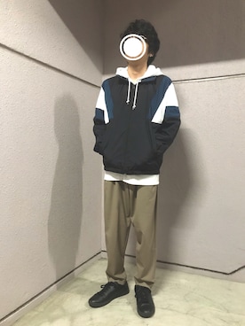 「SEVENDAYS=SUNDAY（セブンデイズサンデイ）のアイテム（パーカー）」を使った、西鼠さん（メンズ・161cm）の春コーディネート
