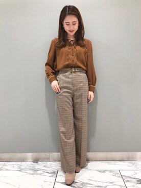 「アイテム（イヤリング、ブルー系）」を使った、Naoさん（レディース・156cm）の秋コーディネート