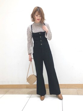 「URBAN RESEARCH ROSSO WOMEN（アーバンリサーチ　ロッソ）のアイテム（サロペット/オーバーオール）」を使った、miuさん（レディース・159cm）の秋コーディネート
