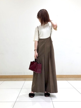 「URBAN RESEARCH ROSSO WOMEN（アーバンリサーチ　ロッソ）のアイテム（サロペット/オーバーオール）」を使った、miuさん（レディース・159cm）の秋コーディネート