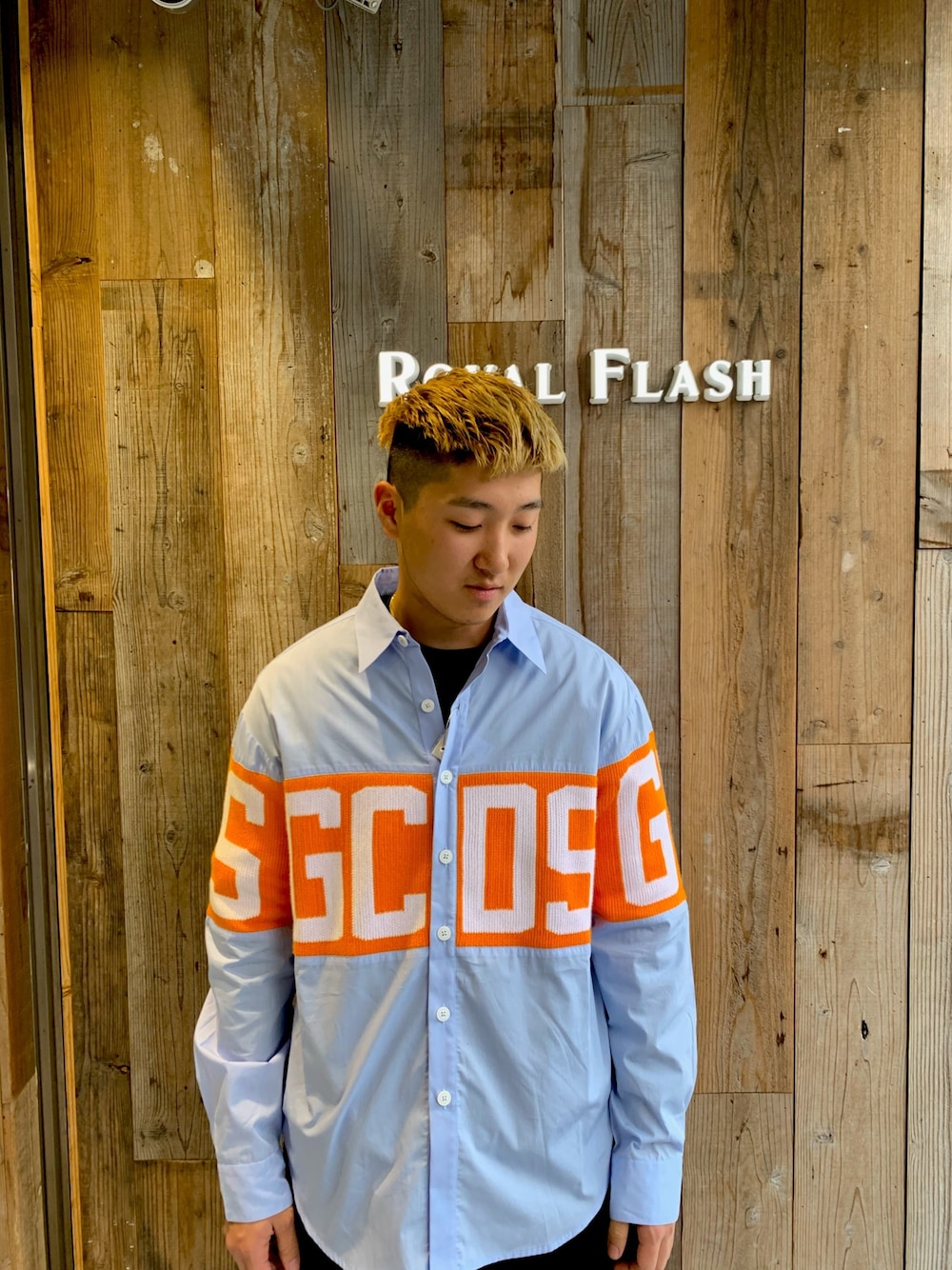「GCDS、ROYAL FLASH」｜「GCDSのアイテム（その他、ブルー系）」を使った、Ayumuさん（メンズ・176cm）の春コーディネートの1枚目の写真