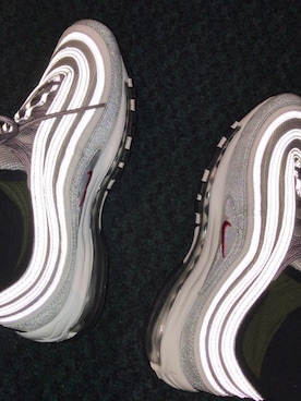 スニーカーを使った シルバーバレット Silver Bullet の人気ファッションコーディネート Wear