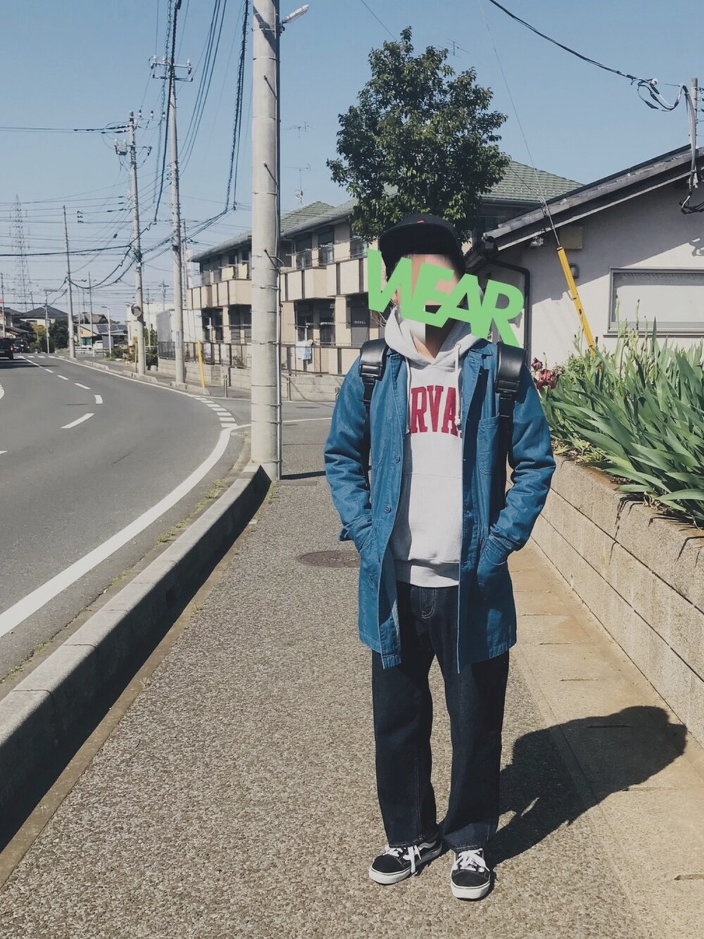 「姫路、もう暑い」｜「AMERICAN RAG CIEのアイテム（ジャケット/アウター、ブルー系）」を使った、grapevineさん（メンズ・172cm）の春コーディネートの1枚目の写真