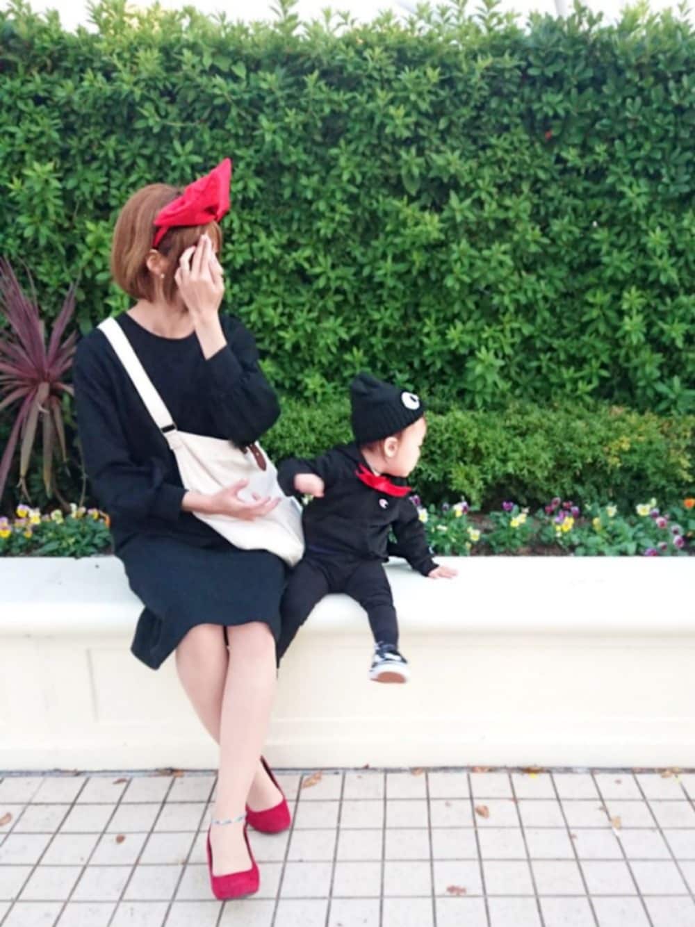「wearhalloween2018、ハロウィン、halloween、コスプレ、仮装、魔女の宅急便、ワンピース、親子コーデ、リンクコーデ」｜「TODAYFULのキャンバスショルダーバッグ（ショルダーバッグ、ホワイト系）」を使った、Fukuco✯さん（レディース・164cm）の秋コーディネートの1枚目の写真