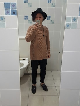 「N°21（ヌメロ ヴェントゥーノ）のアイテム（トップス）」を使った、Ryohsukeさん（メンズ・169cm）の冬コーディネート