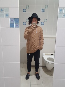 「N°21（ヌメロ ヴェントゥーノ）のアイテム（トップス）」を使った、Ryohsukeさん（メンズ・169cm）の秋コーディネート