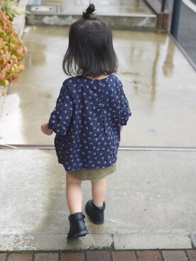 「babygap」｜「アイテム（ブーツ）」を使った、minichieさん（キッズ・80cm）の秋コーディネート