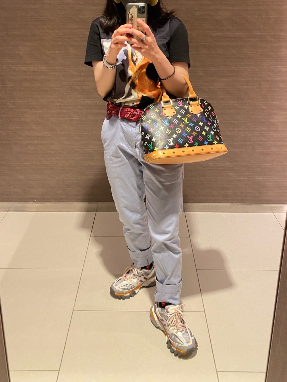 「夏コーデ」｜「MARGARET HOWELLのアイテム（パンツ、ブルー系）」を使った、まいさん（レディース・158cm）の夏コーディネートの1枚目の写真
