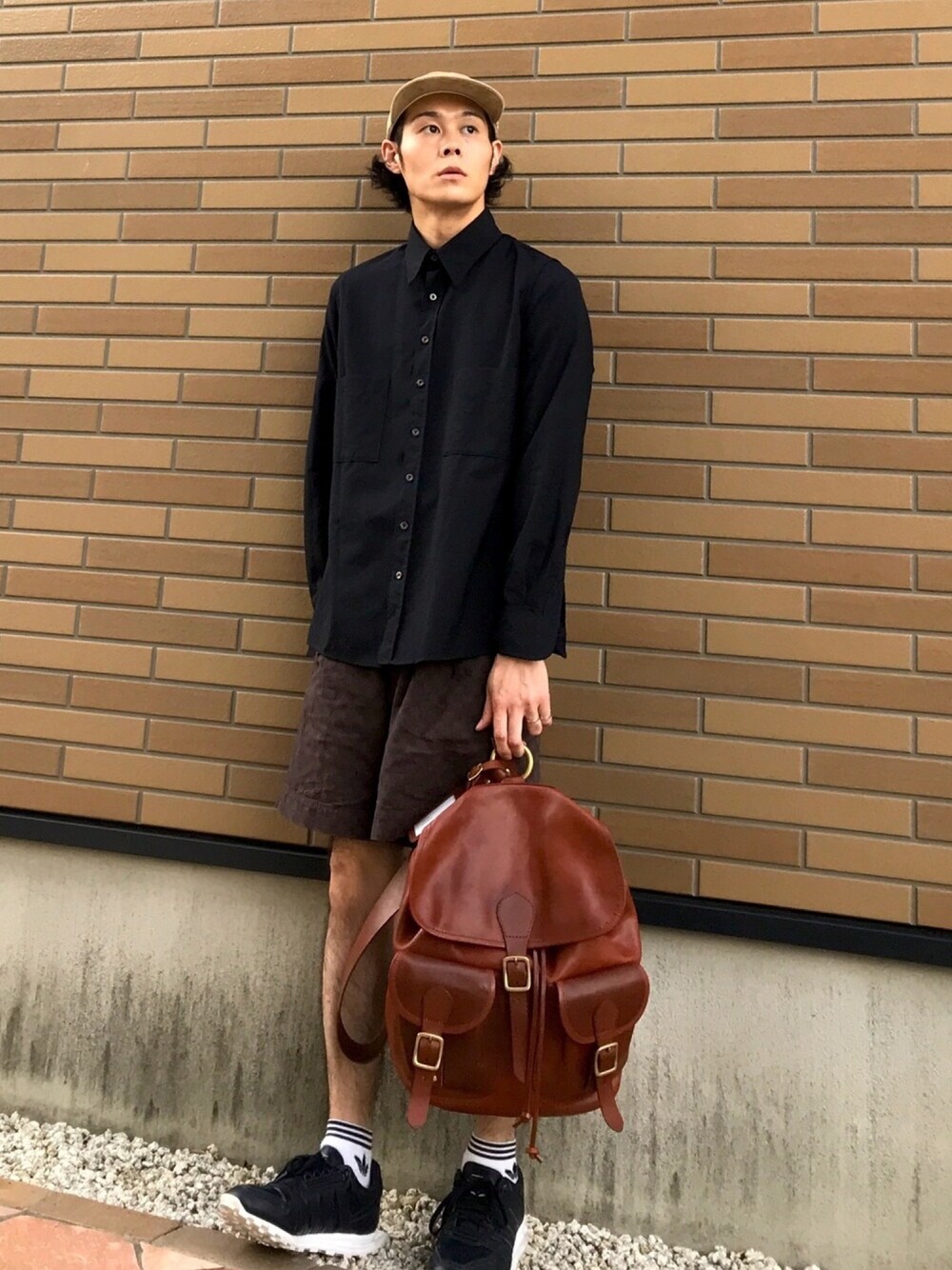 adidas オズガイア　27.0cm Amazon.co.jp: adidas Women's Falcon : ファッション