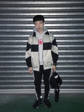 「アイテム（ジャージ）」を使った、黃浩峻さん（メンズ・168cm・10代）の冬コーディネート