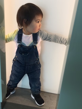 「DIESEL（ディーゼル）のアイテム（オールインワン・サロペット）」を使った、HaruAoiさん（キッズ・80cm）の春コーディネート