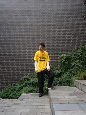 「TOPMAN（トップマン）のアイテム（Tシャツ/カットソー）」を使った、seíki kóhさん（メンズ・178cm）の秋コーディネート
