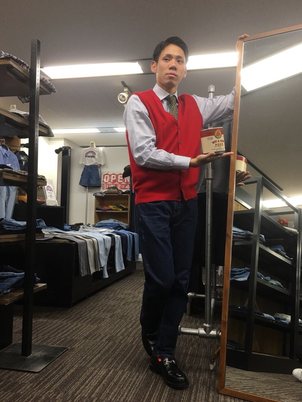 「Paul SmithのSTRIPE CLERIC DRESS SHIRT / 273212 800PAC（シャツ/ブラウス、ブルー系）」を使った、Yokouchiさん（メンズ・170cm）の秋コーディネートの1枚目の写真