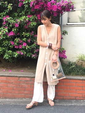 「アイテム（バングル/リストバンド）」を使った、sudo shihoさん（レディース・168cm）の春コーディネート