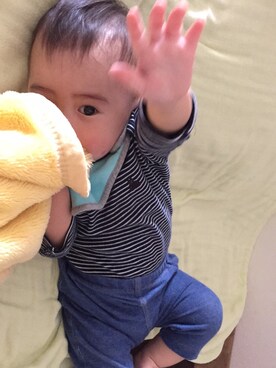 「GAP（ギャップ）のアイテム（ロンパース、ブルー系）」を使った、かんちゃんさん（キッズ・80cm）の春コーディネート