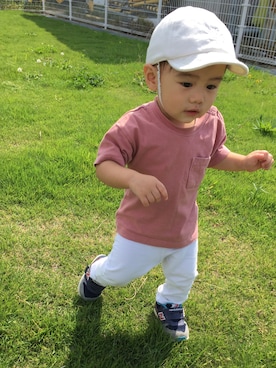 「MARKEY'S（マーキーズ）のアイテム（Tシャツ/カットソー、ピンク系）」を使った、かんちゃんさん（キッズ・80cm）の秋コーディネート