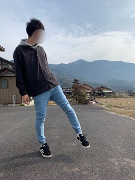 「improves（インプローブス）のアイテム（パーカー）」を使った、t@1さん（メンズ・174cm）の春コーディネート