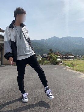 「CONVERSE（コンバース）のconverse コンバース ALL STAR 100 COLORS OX オールスター 100 カラーズ オックス 32861791 BLACK（スニーカー）」を使った、t@1さん（メンズ・174cm）の春コーディネート