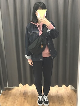 「アイテム（ボディバッグ/ウエストポーチ）」を使った、ぽんぽこぽん。さん（レディース・163cm）の秋コーディネート