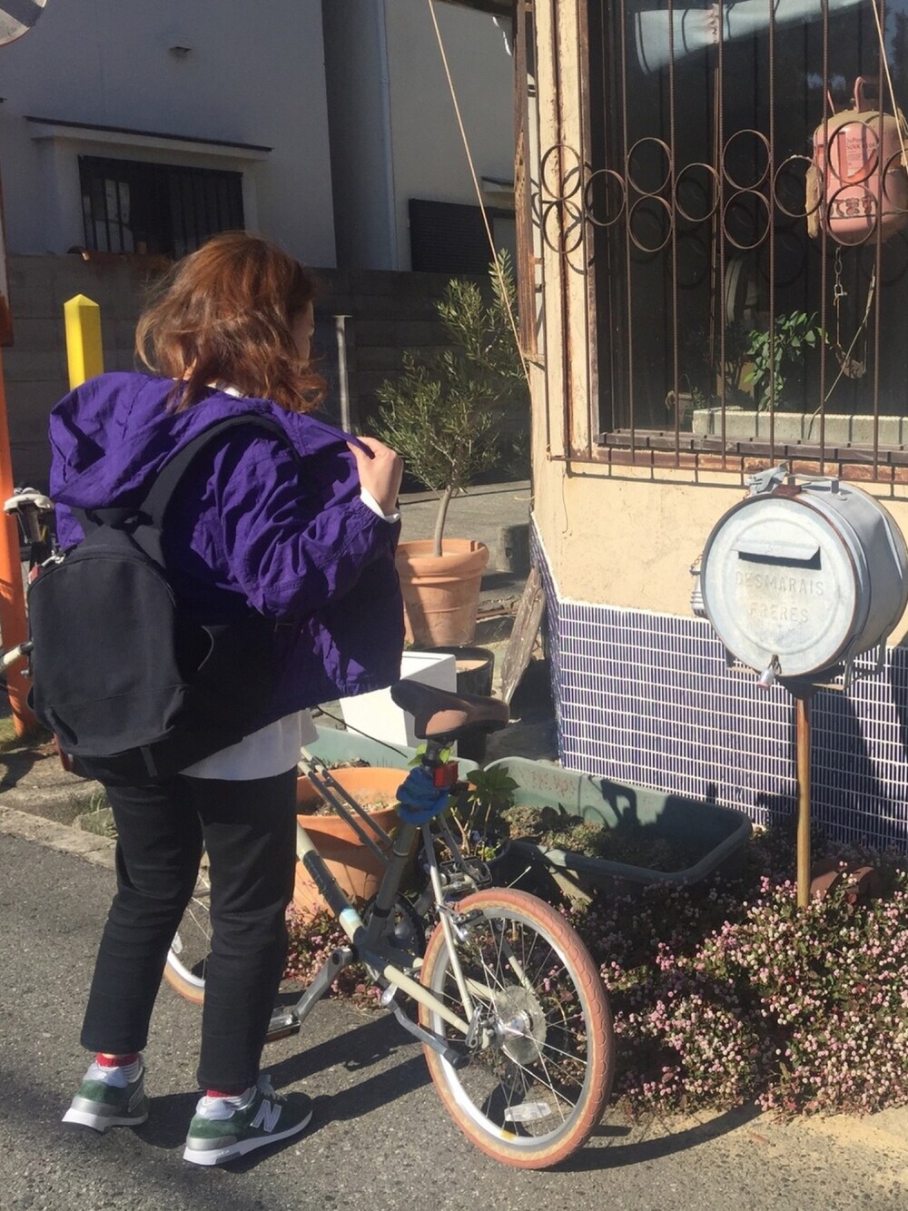 「ストリート服が好き、秋コーデ、カジュアル、ウインドブレーカー、パープル、自転車スタイル」｜「niko and...の[DAILY SERIES]ウインドパーカージャケット（ブルゾン、パープル系）」を使った、もとchan♡さん（レディース・153cm）の秋コーディネートの1枚目の写真