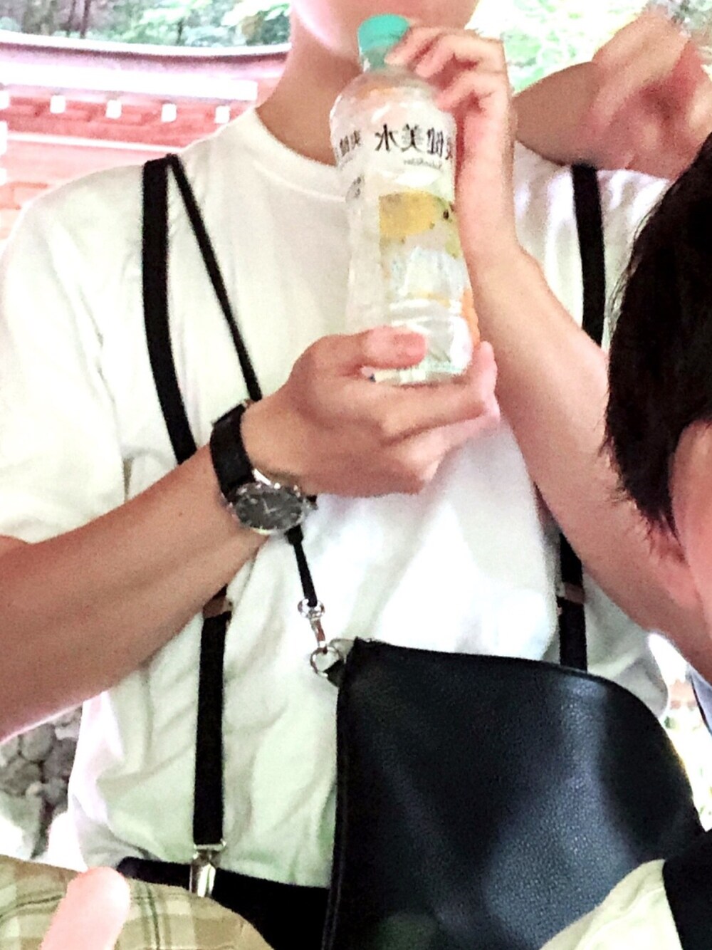 「夏のワントーンコーデ、シンプルコーデ、Tシャツ、夏、モノトーン、今日のコーデ、サスペンダー、タックイン、サスペンダー男子、BEEFY」｜「HAMILTONのHAMILTON（アナログ腕時計、ブラック系）」を使った、castleさん（メンズ・168cm）の夏コーディネートの1枚目の写真