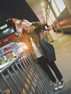 「MONKI（モンキ）のアイテム（ピーコート）」を使った、闭嘴安吉さん（レディース・160cm）の春コーディネート