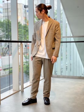 「RECOMMEND  ITEM STYLING」｜「アイテム（モカシン/デッキシューズ）」を使った、富田（tomida）さん（メンズ・174cm）の夏コーディネート