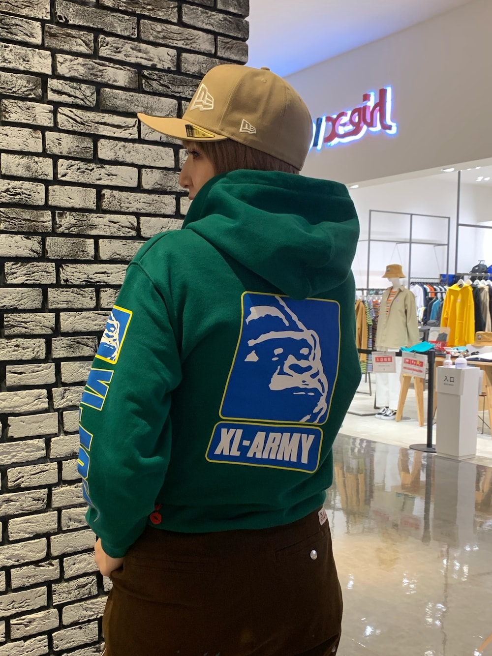 【人気デザイン】XLARGE XL-ARMY バックロゴ パーカー XLブラック XLARGE（エクストラ ラージ） 全2色 パーカー XL-ARMY HOODED SWEAT