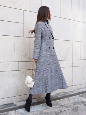 「ブラック×ホワイト」｜「アイテム（チェスターコート）」を使った、shiokoさん（レディース・155cm）の秋コーディネート