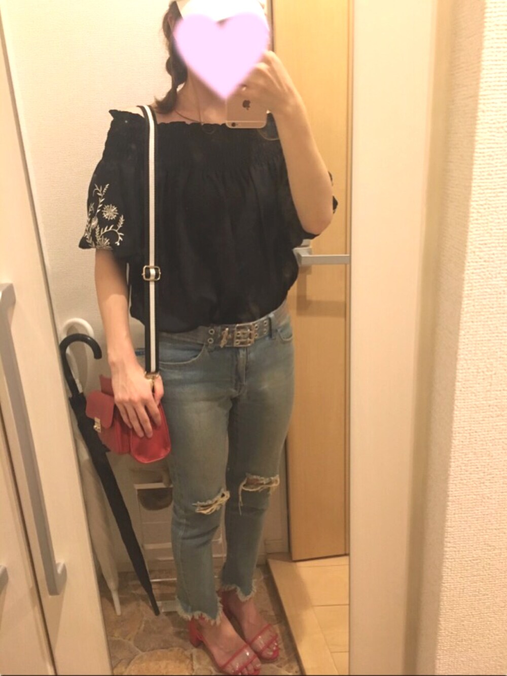 「夏コーデ、オフショル、夏セールで買いました、お出かけ、カジュアル」｜「WEGOのアイテム（ベルト、その他）」を使った、aiさん（レディース・152cm）の夏コーディネートの1枚目の写真