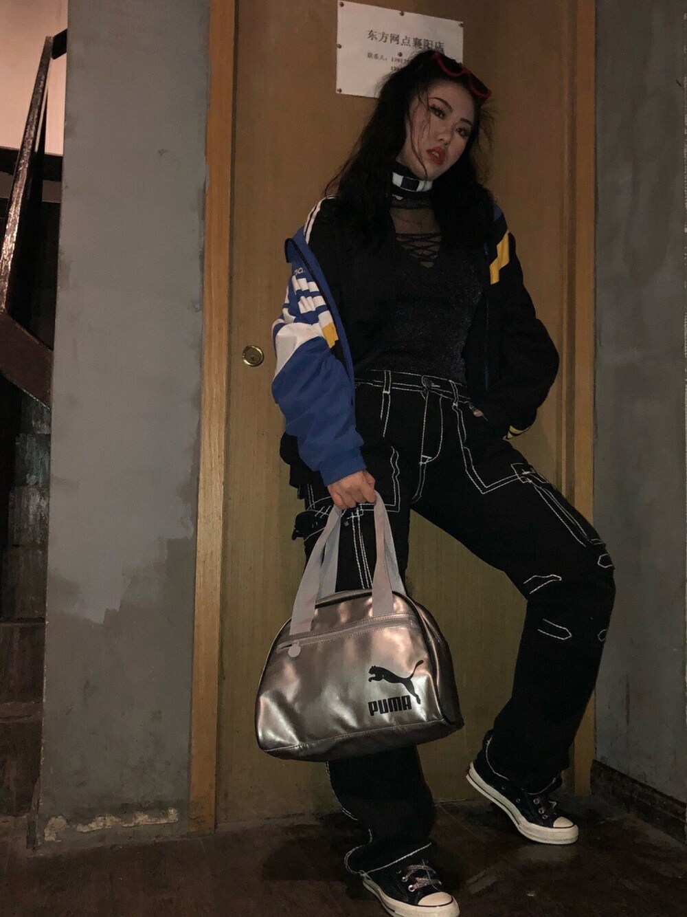 「shanghai、all club」｜「adidas Originalsのアイテム（スタジャン、ブラック系）」を使った、Feltiさん（レディース・168cm）の冬コーディネートの1枚目の写真