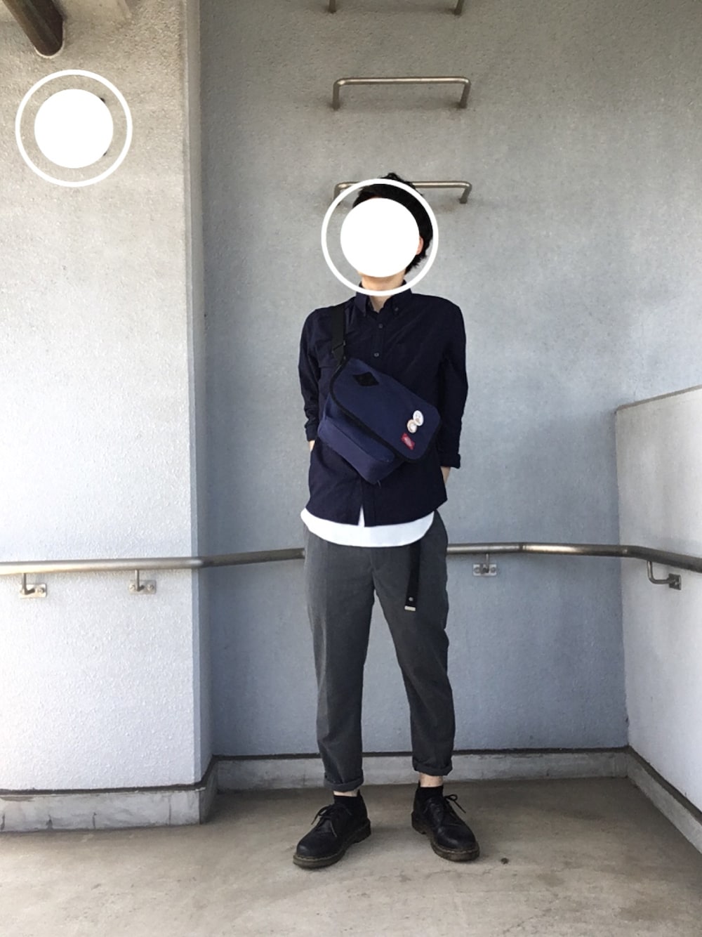 「低身長、休日スタイル、シンプルコーデ、カジュアルコーデ、ロールアップ、ガチャベルト、Dr.Martens、レイヤードスタイル、モノトーン、リラックススタイル」｜「Dr. MartensのDr.Martens/ドクターマーチン/1461 3EYE GIBSON 3ホール ギブソン（ブーツ、ブラック系）」を使った、いのっちさん（メンズ・167cm）の夏コーディネートの1枚目の写真